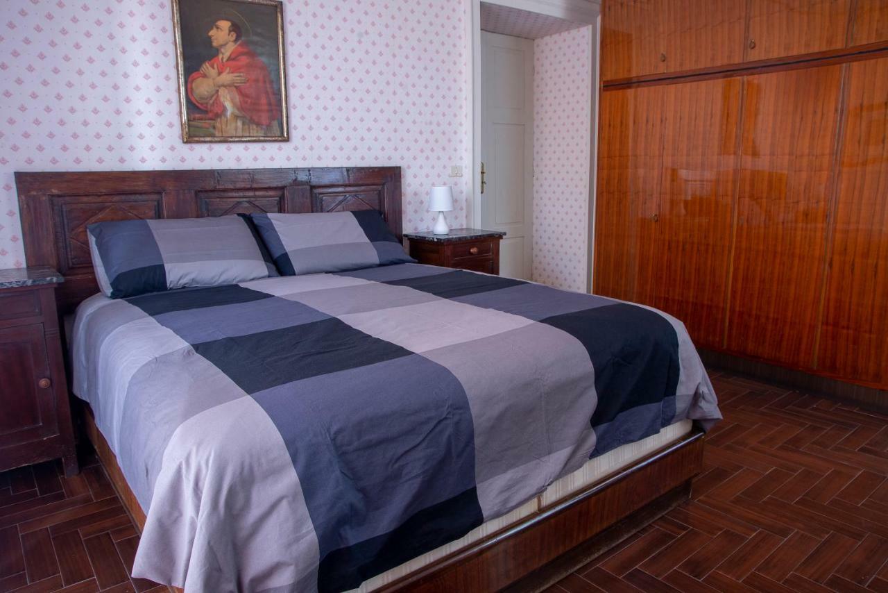 Bed & Roses Meni Apartamento La Morra Exterior foto
